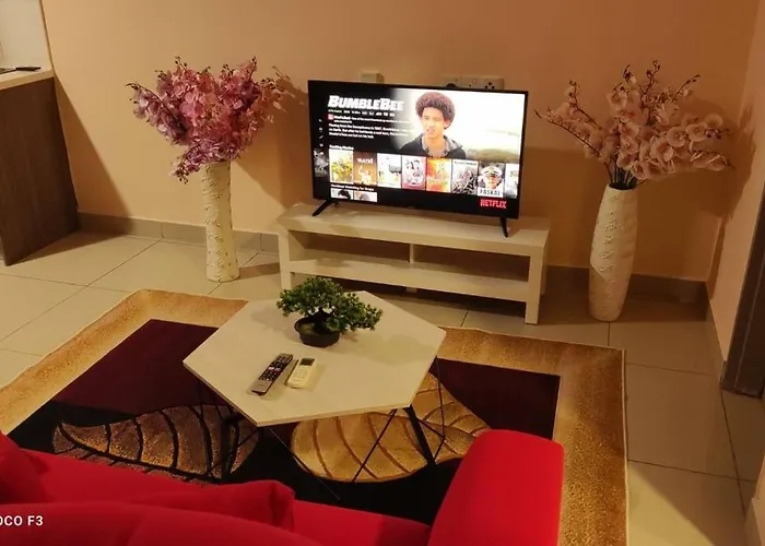 Ha1104- Cyberjaya-Wi-Fi-Netflix- Parking-Pool, 3074