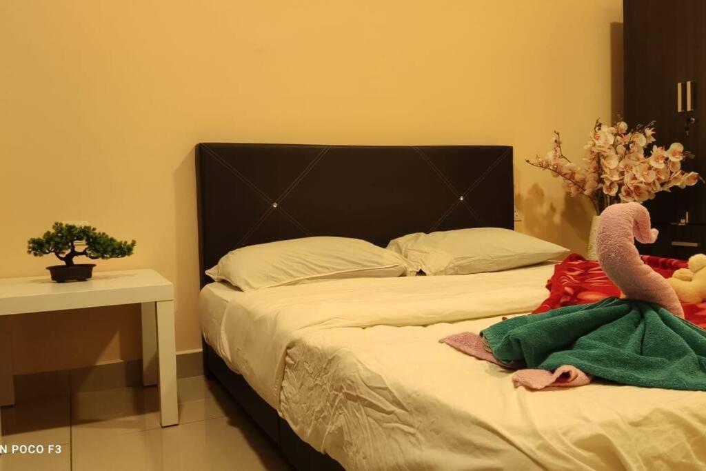 Ha1104- Cyberjaya-wi-fi-netflix- Parking-pool, 3074