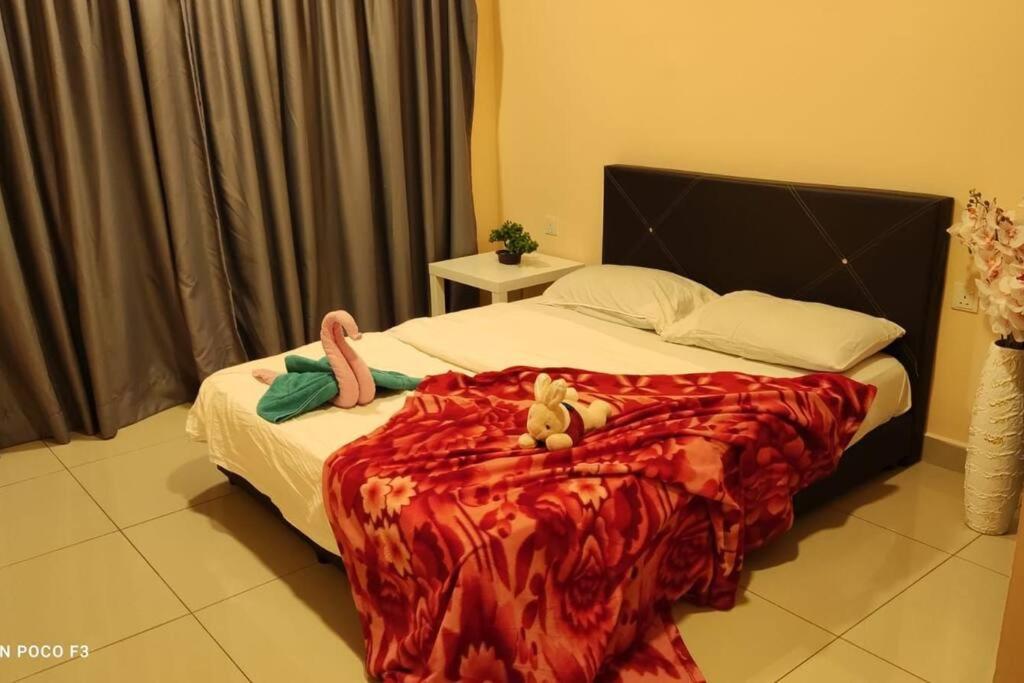 Ha1104- Cyberjaya-wi-fi-netflix- Parking-pool, 3074 * Cyberjaya