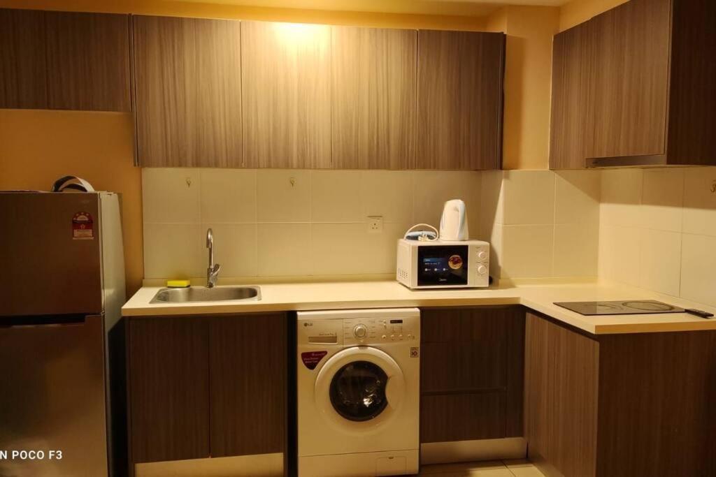 Ha1104- Cyberjaya-wi-fi-netflix- Parking-pool, 3074 Apartment