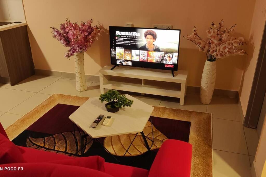 Ha1104- Cyberjaya-wi-fi-netflix- Parking-pool, 3074 *