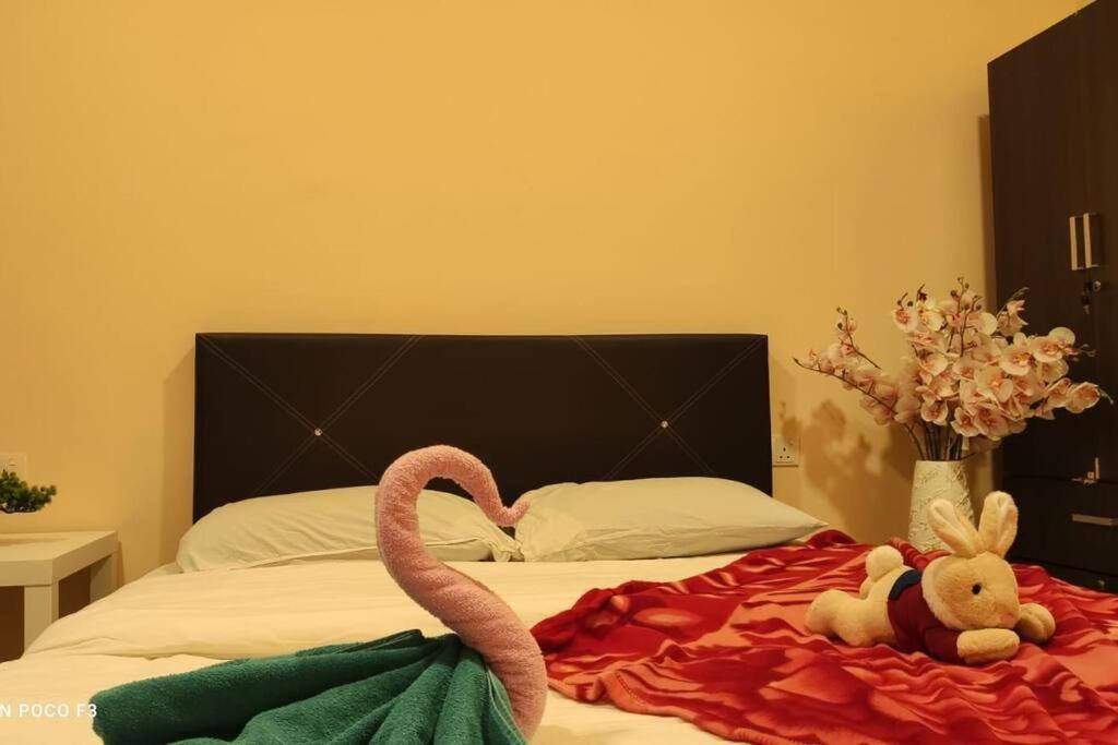 Ha1104- Cyberjaya-wi-fi-netflix- Parking-pool, 3074 Apartment *