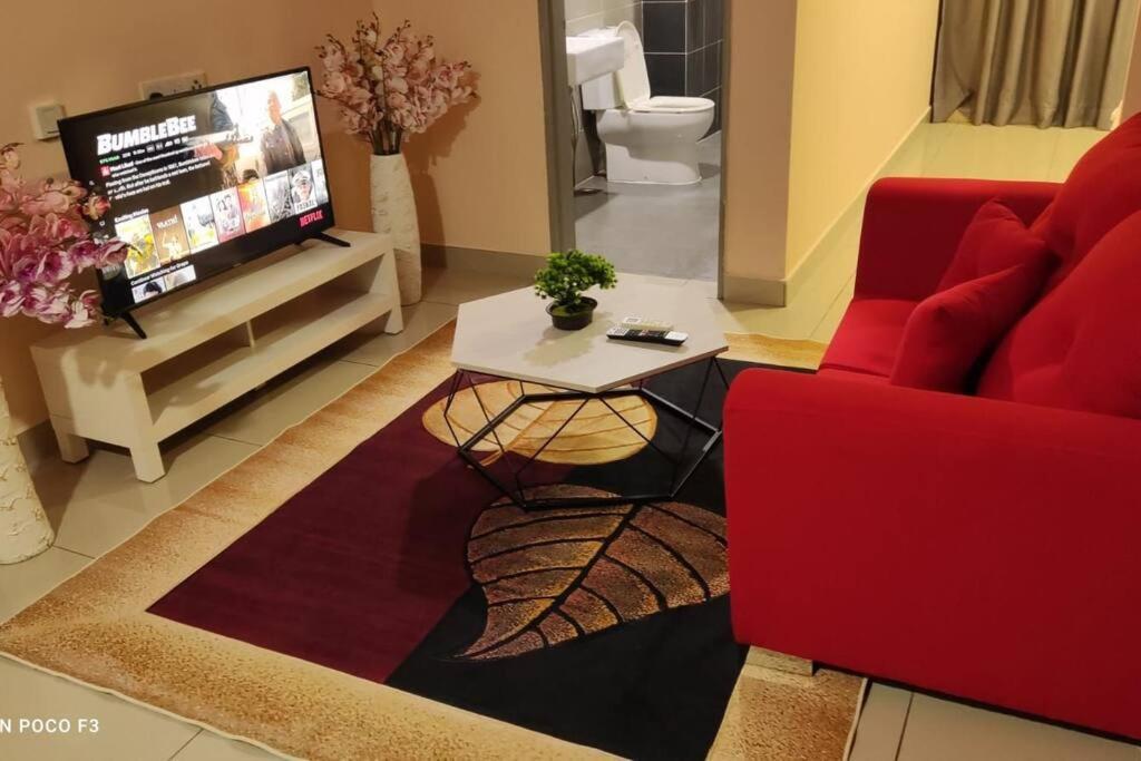 Ha1104- Cyberjaya-wi-fi-netflix- Parking-pool, 3074 * Cyberjaya