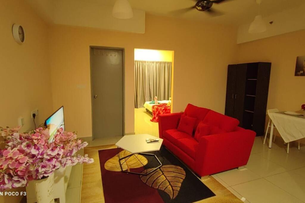 Ha1104- Cyberjaya-wi-fi-netflix- Parking-pool, 3074 Apartment *